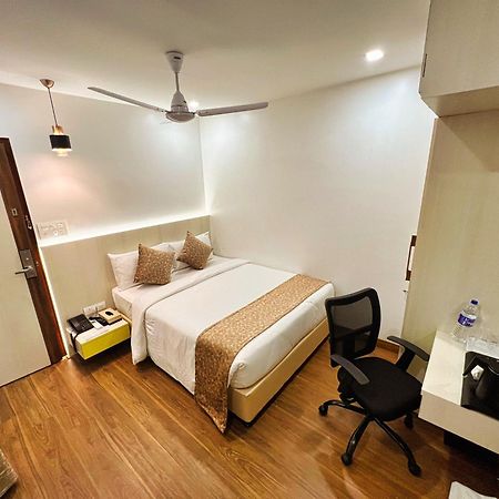 White House By Maxxvalue Service Apartments Bandra Βομβάη Εξωτερικό φωτογραφία