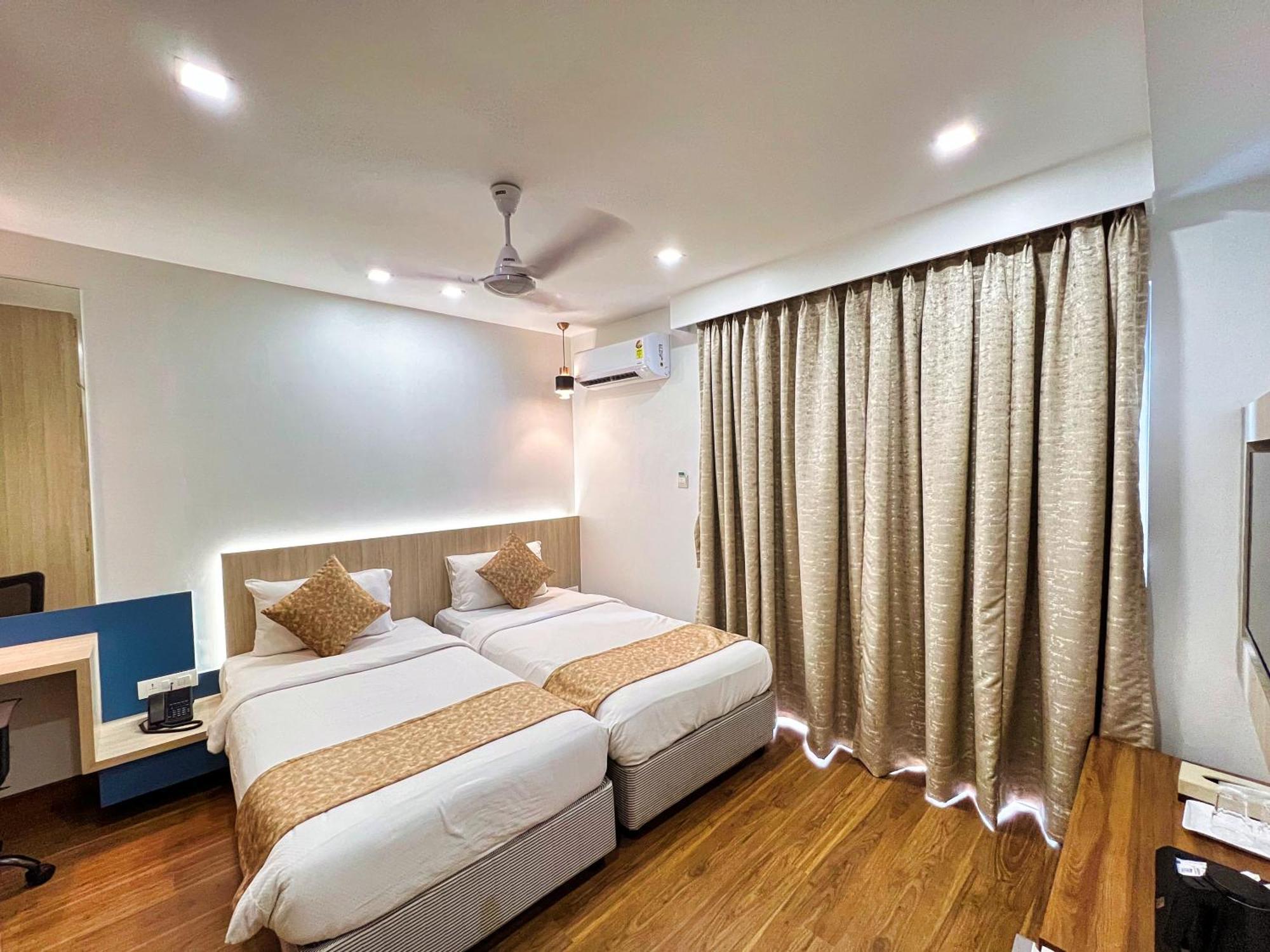 White House By Maxxvalue Service Apartments Bandra Βομβάη Εξωτερικό φωτογραφία