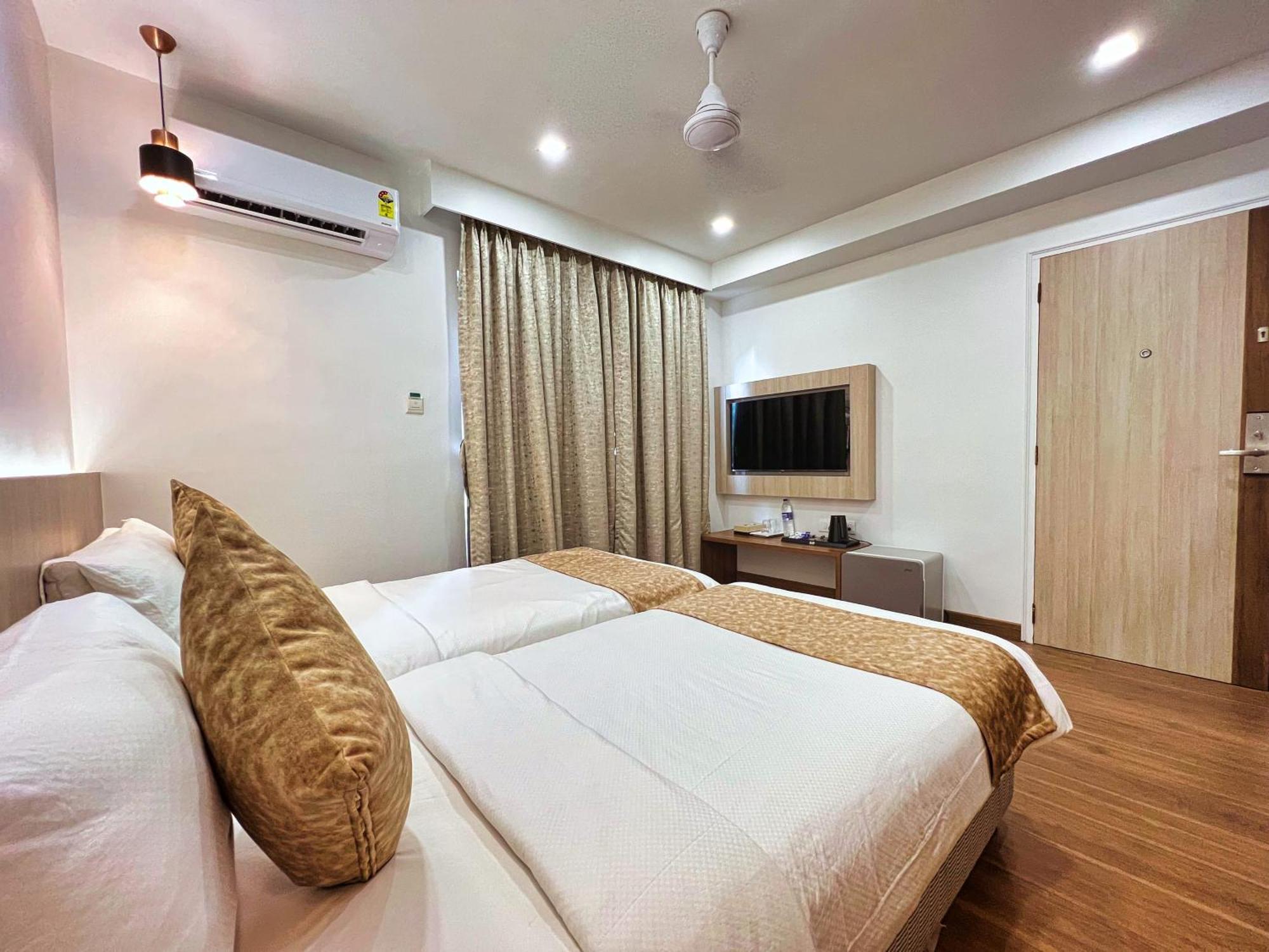 White House By Maxxvalue Service Apartments Bandra Βομβάη Εξωτερικό φωτογραφία