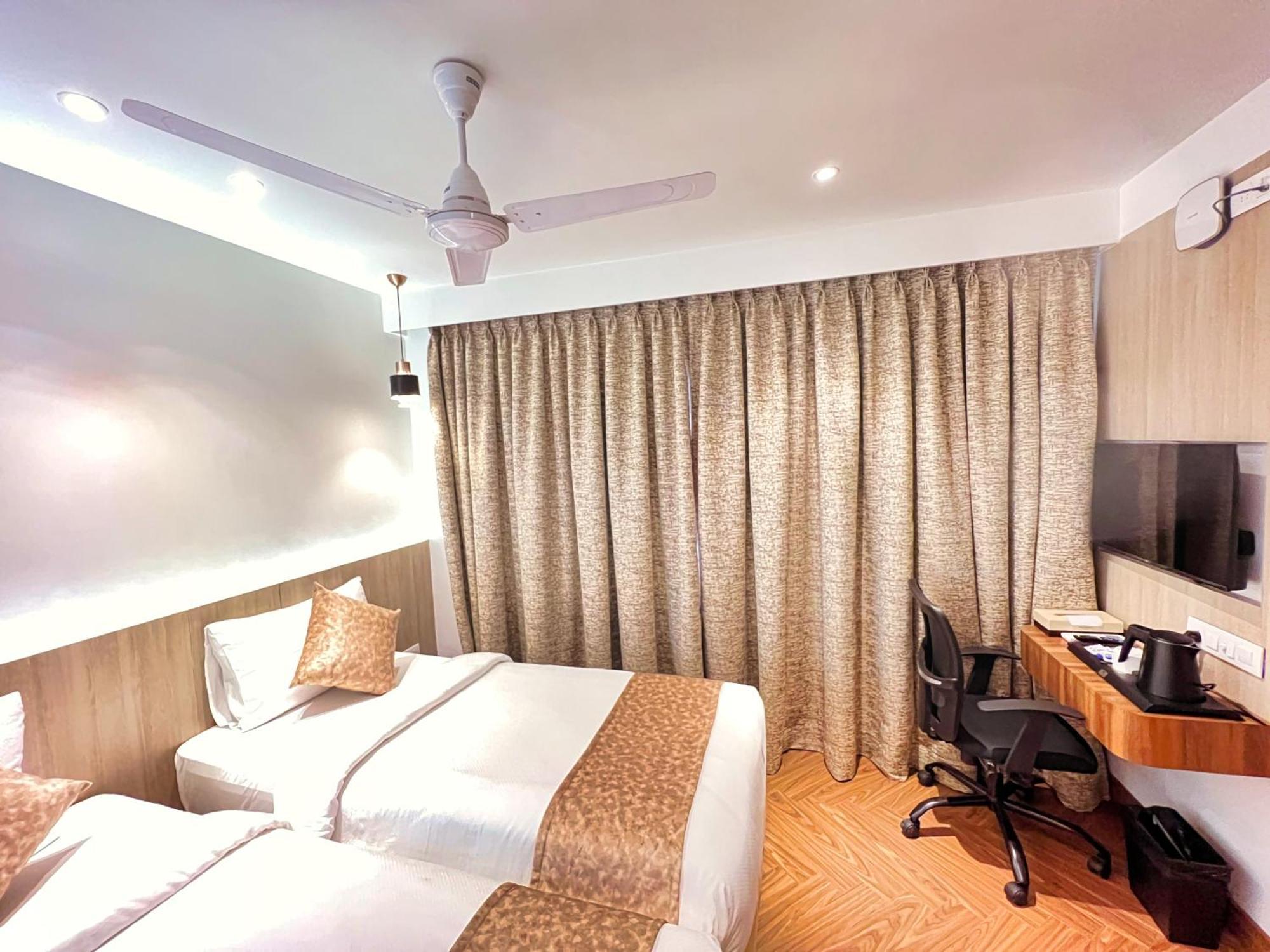 White House By Maxxvalue Service Apartments Bandra Βομβάη Εξωτερικό φωτογραφία