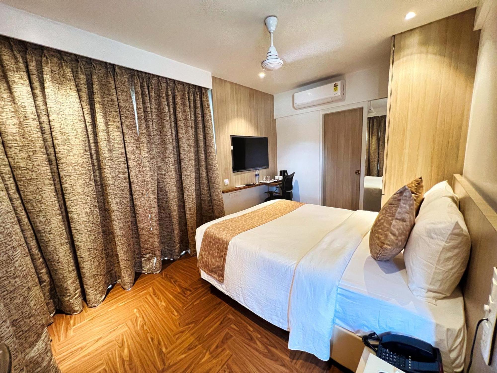 White House By Maxxvalue Service Apartments Bandra Βομβάη Εξωτερικό φωτογραφία