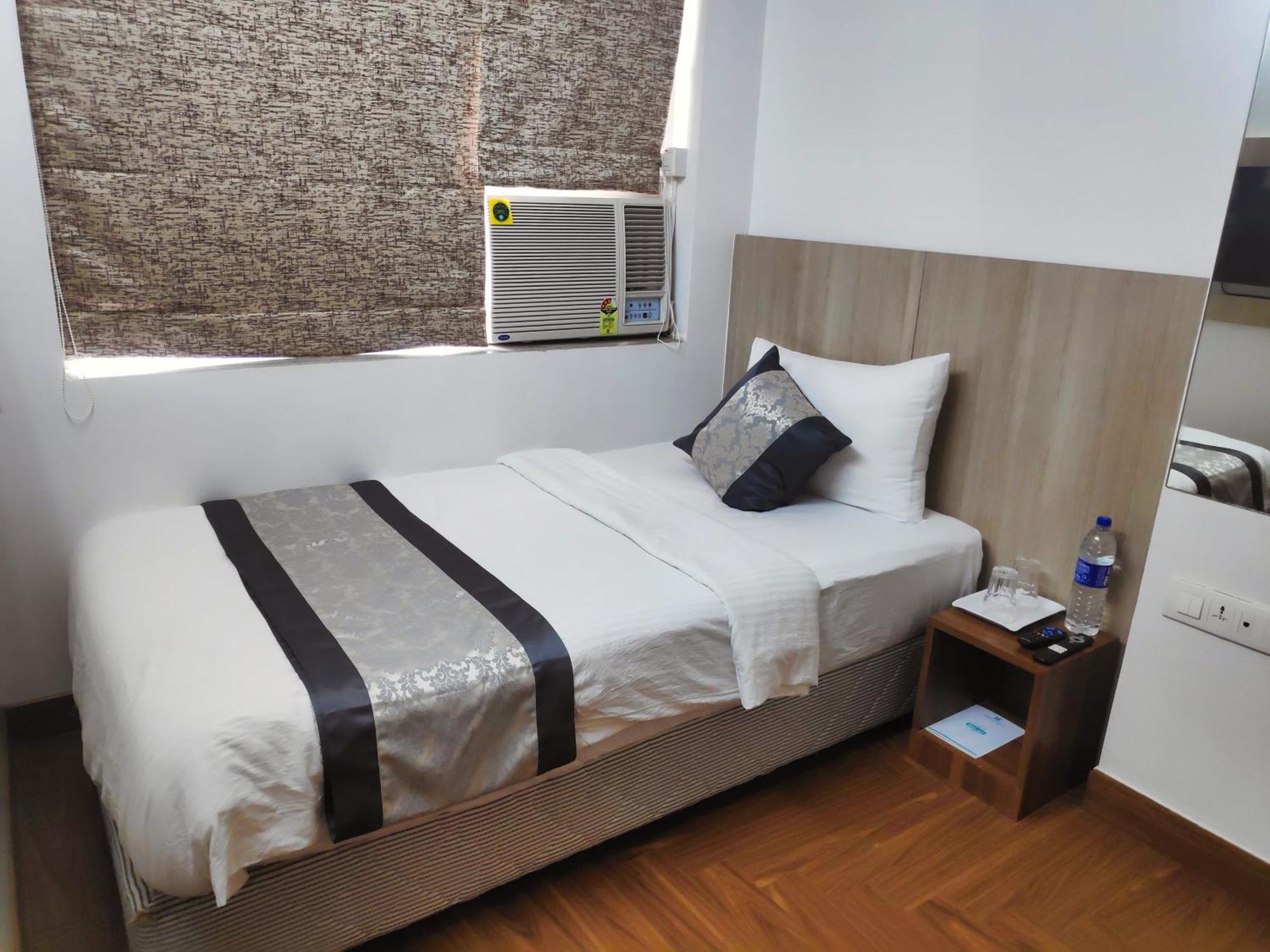 White House By Maxxvalue Service Apartments Bandra Βομβάη Εξωτερικό φωτογραφία